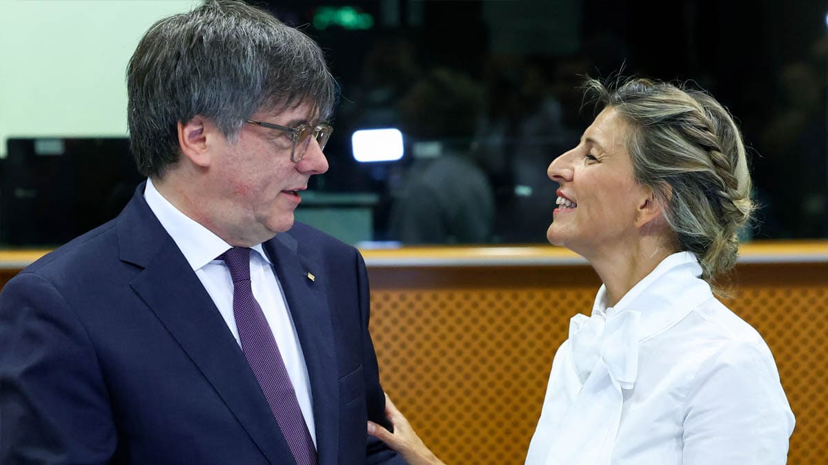 Díaz y Puigdemont acuerdan «explorar soluciones democráticas» para Cataluña