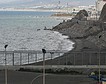 Cinco inmigrantes logran entrar en Ceuta a nado y otros tres saltando la doble valla