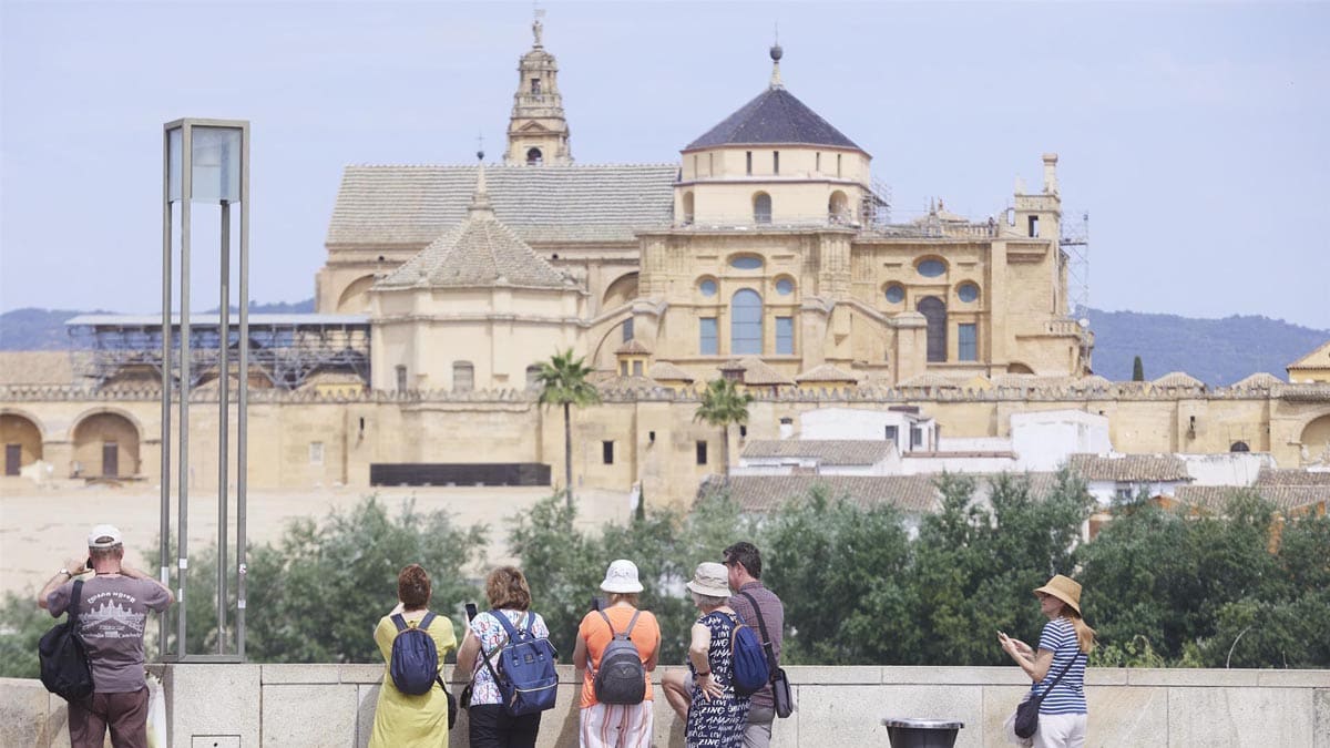 Las temperaturas, por encima de lo normal para la época, con hasta 36ºC en Córdoba y Sevilla