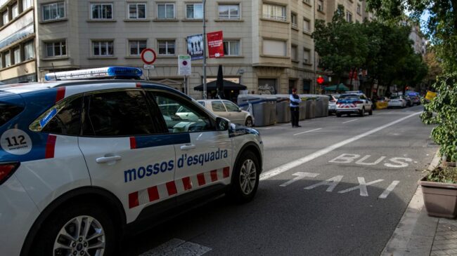 Seis mossos aceptan un año de prisión por agredir e insultar a un joven negro en Manresa