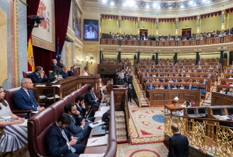 El PSOE fuerza los plazos para imponer ya el catalán, el gallego y el vasco en el Congreso