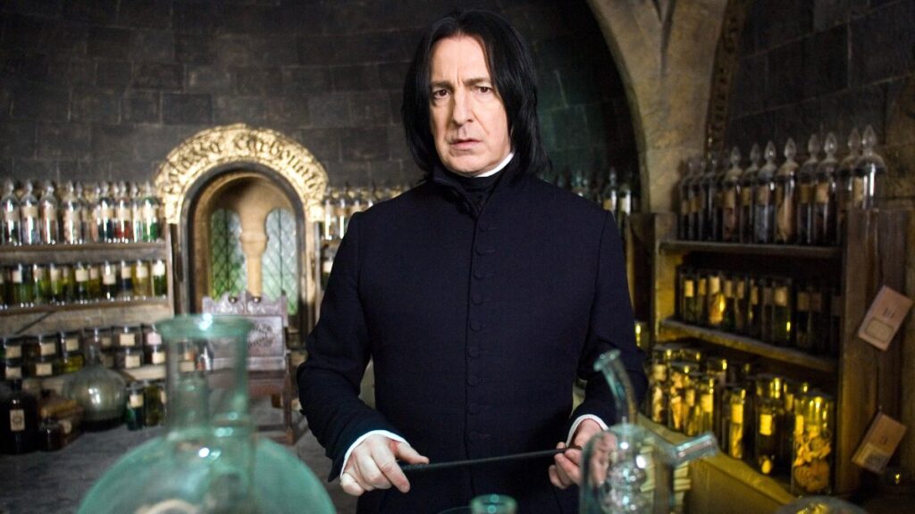 Alan Rickman como Severus Snape.