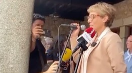 La actriz Anabel Alonso, abucheada durante un pregón en Béjar: «Sinvergüenza, pesetera...»