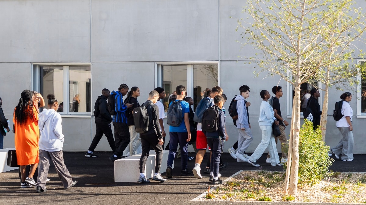 Sólo 26 colegios catalanes cumplen el 25% de castellano en el arranque del curso