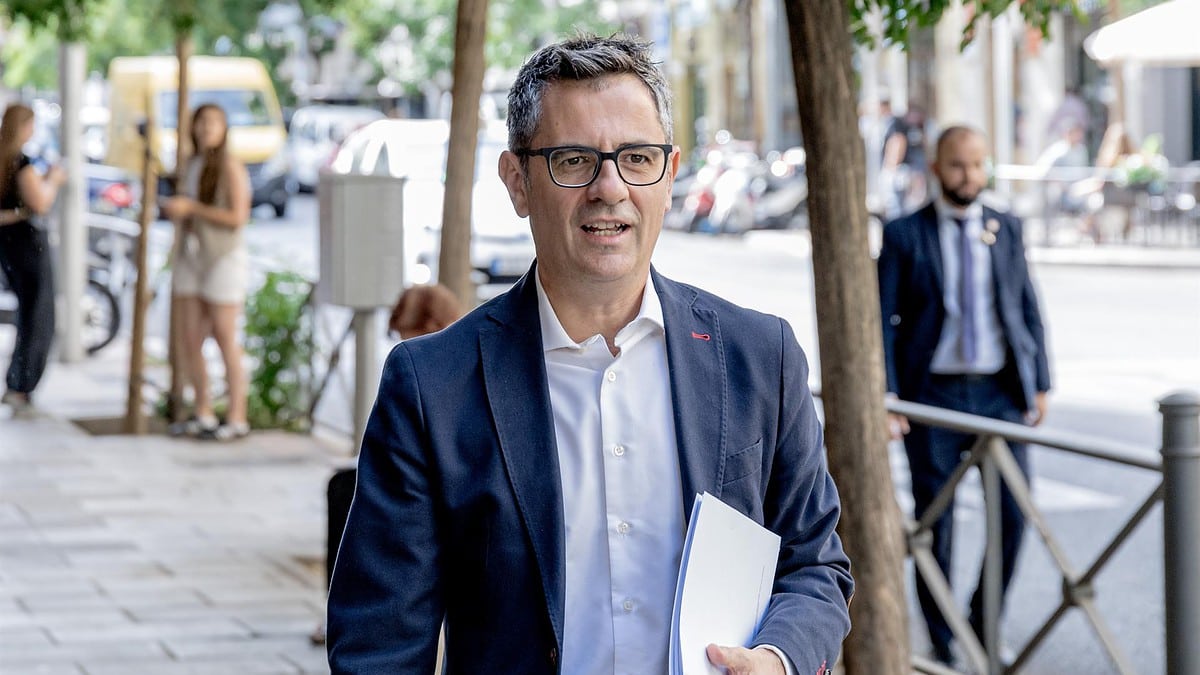 El ministro Bolaños se reúne con el hombre de confianza de Junqueras en Barcelona