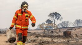 Varios heridos leves y 200 chabolas afectadas por un incendio en un asentamiento de Huelva