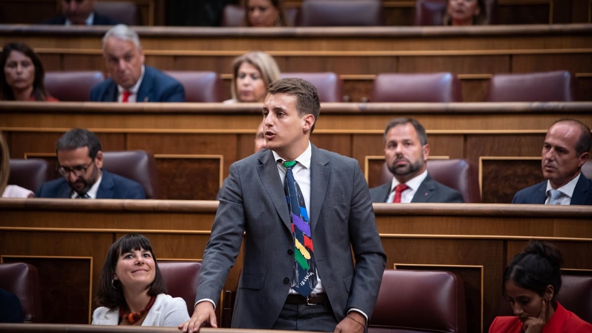 Un diputado de Sumar se estrena en aragonés en el Congreso y tiene un rifirrafe con Vox