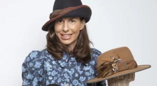 Alexia Álvarez de Toledo, sombreros artesanales con un estilo propio inconfundible
