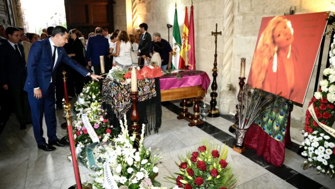 Sevilla despide a María Jiménez