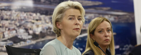 Von der Leyen presenta un plan de acción para Lampedusa que incluye las deportaciones