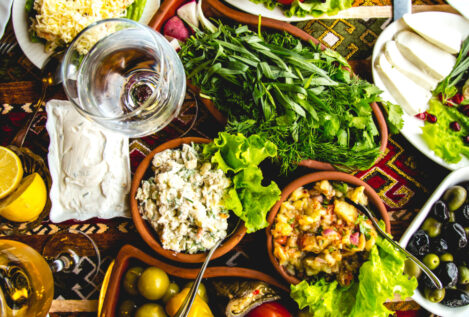 Esta es la conexión entre dieta mediterránea y ejercicio físico para vivir más