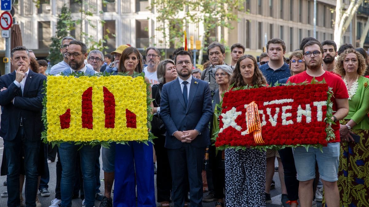 Silbidos y abucheos contra ERC en un acto de la Diada presidido por Aragonès