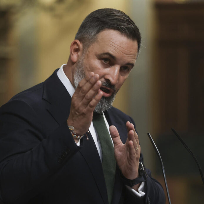 Abascal culpa a Feijóo de no sumar para la investidura  por contribuir a su «demonización»