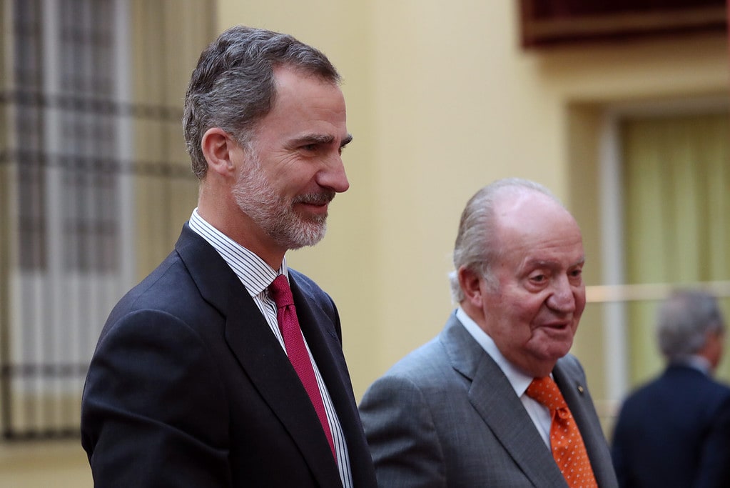Felipe VI y Juan Carlos I en 2019