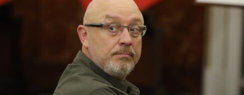 Zelenski destituye a su ministro de Defensa y nombra a Rustem Umerov en su lugar