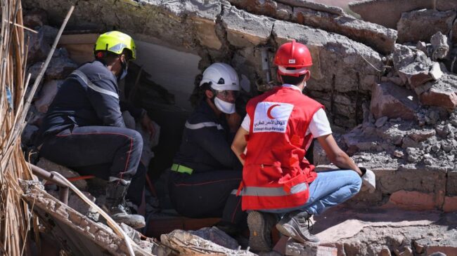 El banco central marroquí abre una cuenta para donaciones tras el terremoto