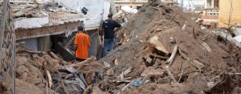 Aumentan a 11.300 los muertos por las inundaciones en Libia