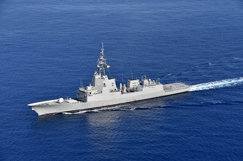 Defensa cesa al comandante de la fragata más potente de la Armada que nombró en junio