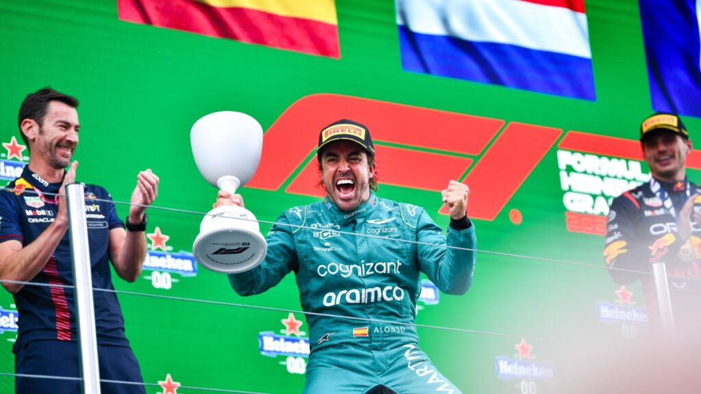 Alonso celebrando su segundo puesto en Zandvoort 