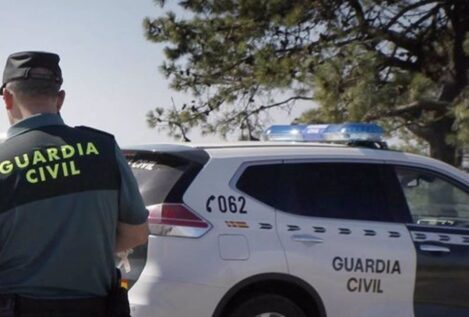 Detenido un hombre por agredir a ocho guardias civiles en un cuartel de Chiclana