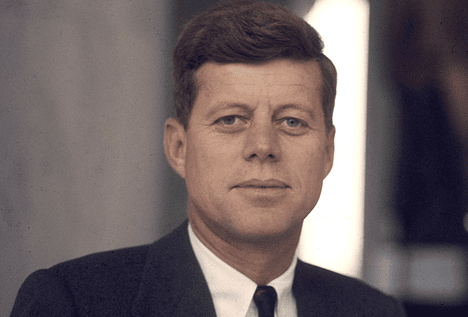 Kennedy, un político en el reino de Camelot