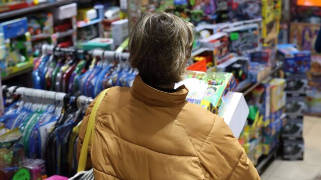 La UE prohíbe la purpurina en su ofensiva para reducir los microplásticos