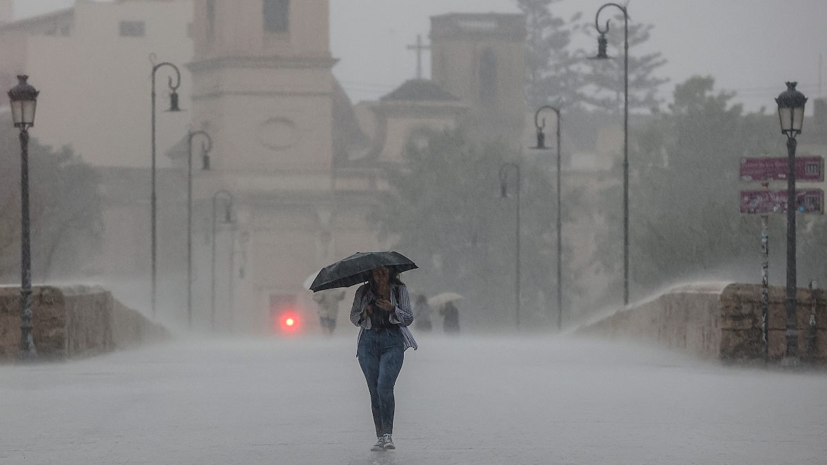 Cuatro comunidades en riesgo por lluvias, tormentas, vientos o fenómenos costeros