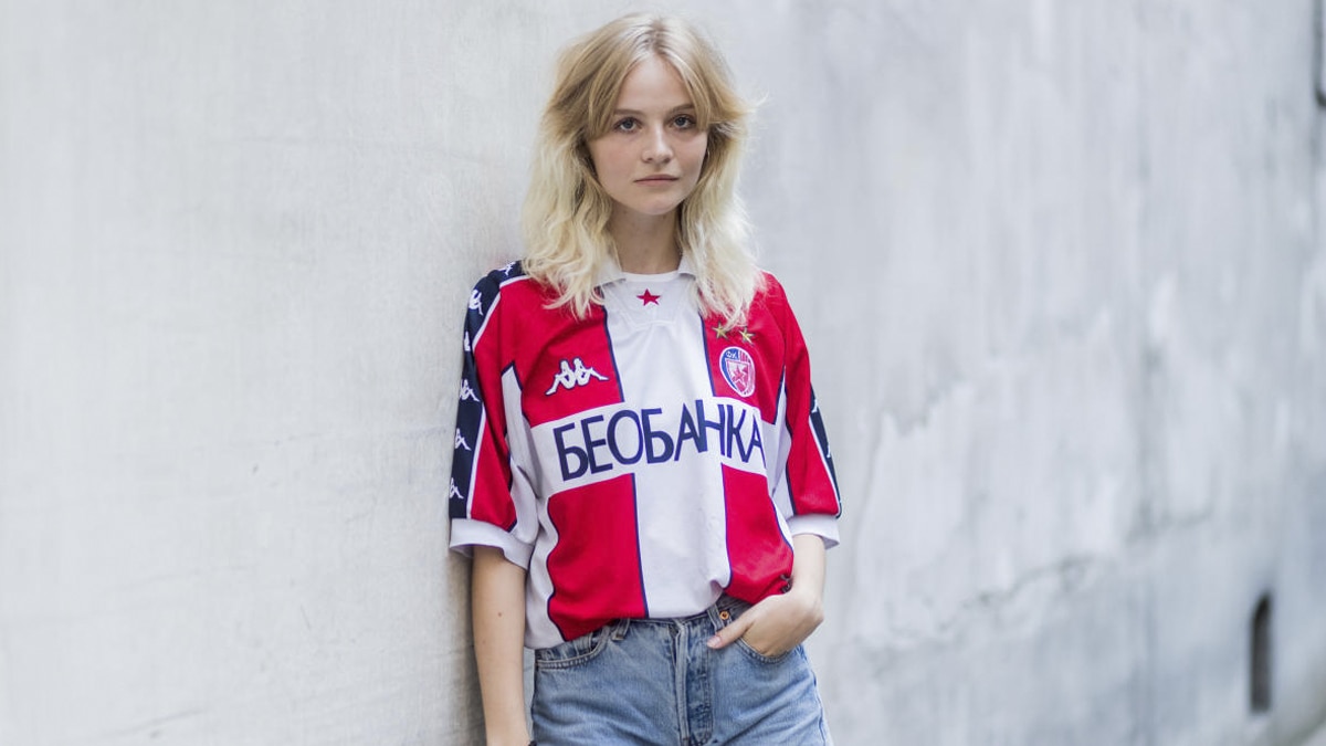 Las camisetas de fútbol marcan gol entre las tendencias de moda