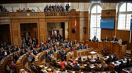 El Parlamento de Dinamarca autoriza a los diputados a hablar en groenlandés