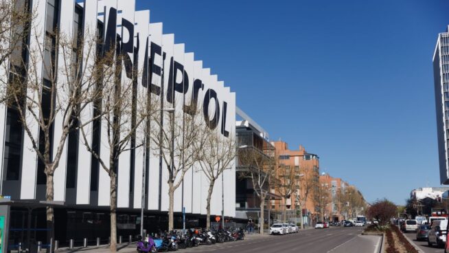 Repsol vende sus activos de petróleo y gas en Canadá a la compañía Peyto por 433 millones