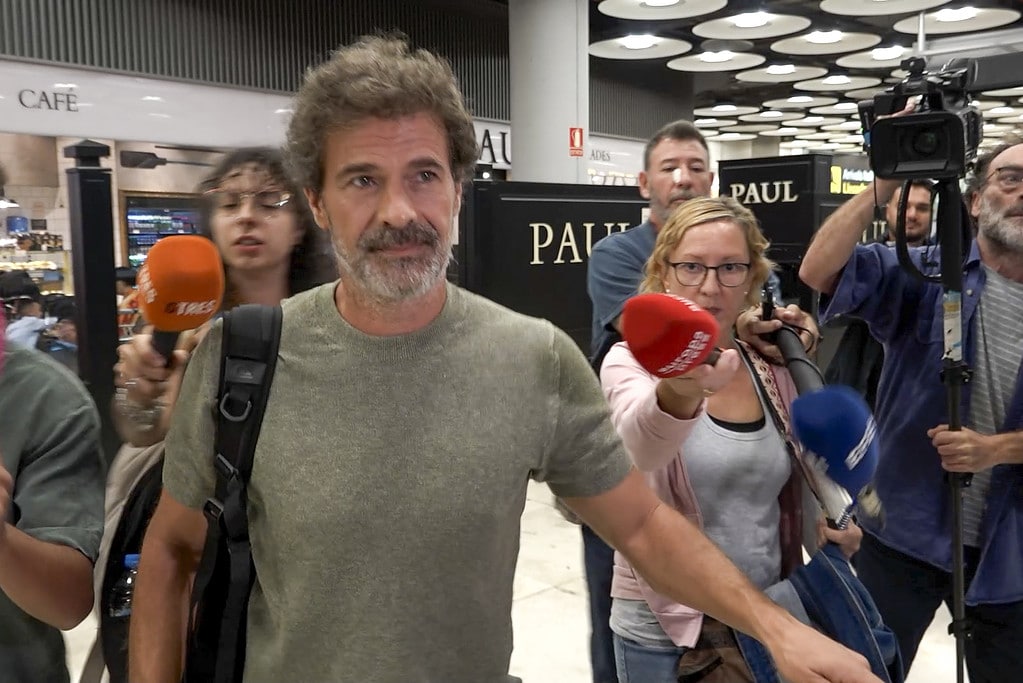 Rodolfo Sancho llega a Madrid después de su visita fugaz a Tailandia
