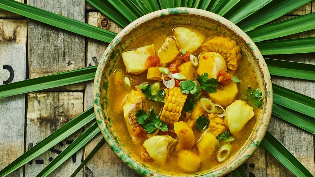 Sabores típicos de Santa Cruz de Tenerife: la tierra de los plátanos, el gofio y las papas