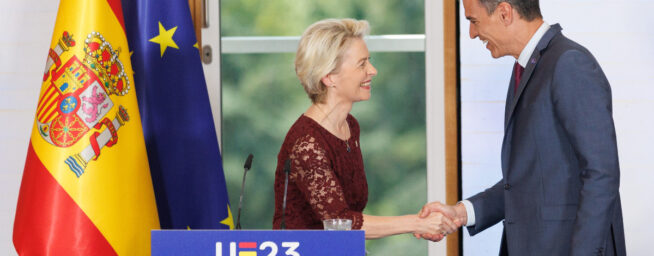 Bruselas eleva al 2,2% el crecimiento de España en 2023 pero advierte de una ralentización