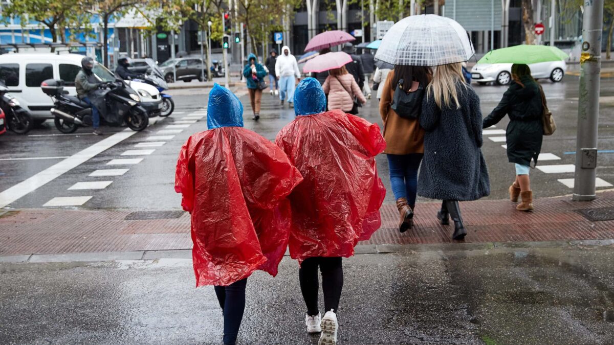 La AEMET lo confirma: cambio drástico en el tiempo y lluvias fuertes en estas zonas de España