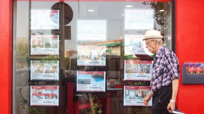 Rusos y ucranianos duplican la compra de viviendas en España desde el inicio de la guerra