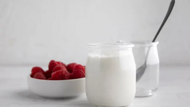 ¿Son los yogures desnatados la mejor opción para adelgazar?