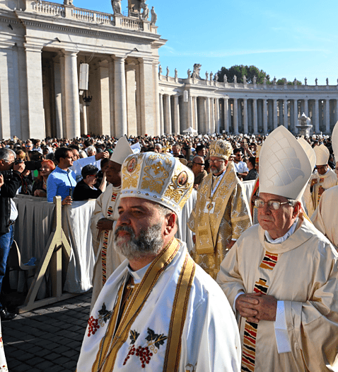 El Papa Francisco inaugura  la apertura de la XVI Asamblea General Ordinaria del Sínodo