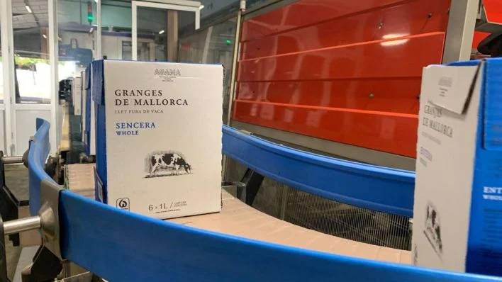 Agama pacta con los ganaderos mantener las compras de leche a las granjas