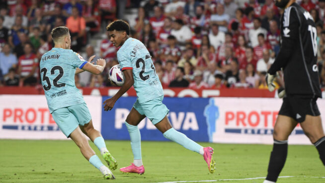 El Barça rescata un punto de Granada y Lamine Yamal marca un gol de récord histórico