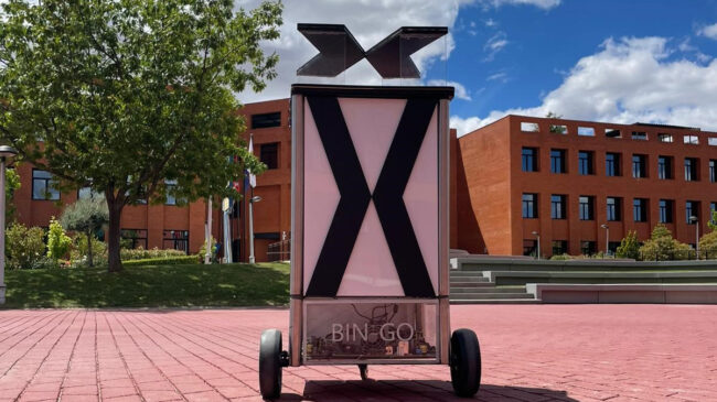 Estudiantes de UAX crean un vehículo autónomo inteligente que mejorará la gestión