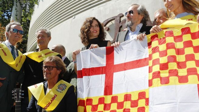 Ayuso anima a los fieles de Tabarnia a salir el 8-O en Barcelona contra las «minorías rabiosas»