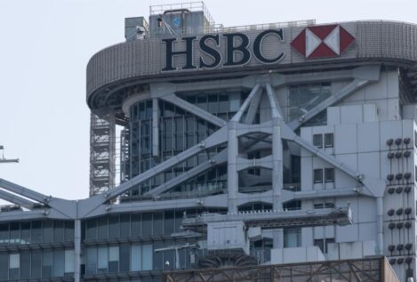 HSBC gana 21.000 millones hasta septiembre, más del doble que un año antes