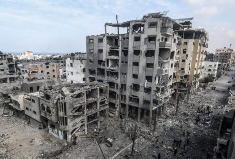 Aumentan a 3.300 los palestinos muertos por los bombardeos de Israel contra Gaza