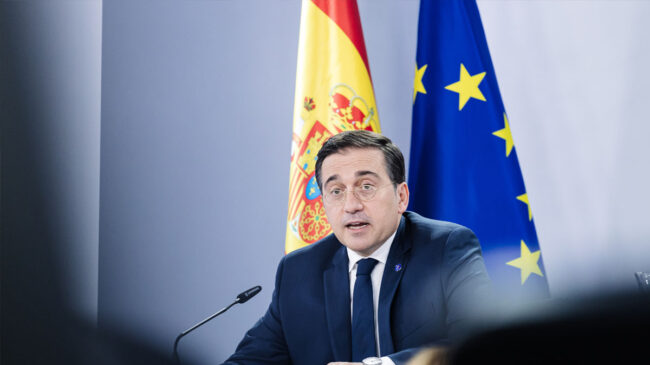 Albares insiste a los Veintisiete que el catalán, gallego y euskera sean «un caso único» en la UE