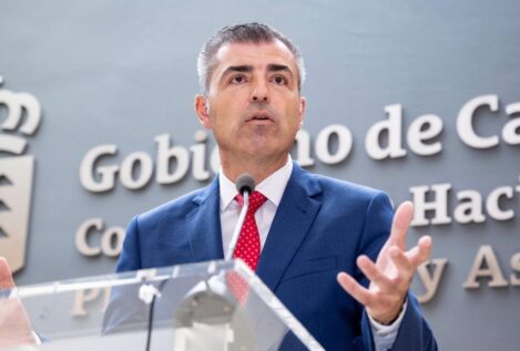 Canarias exige que el Gobierno asuma la derivación de menas a otras comunidades