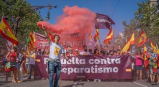 Vox impulsa Revuelta, una organización juvenil que aspira a penetrar en las universidades