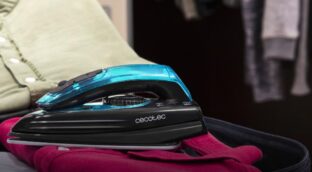 Esta plancha de viaje Cecotec te salvará en tus aventuras: ¡llévatela ahora por menos de 18€ en Carrefour!