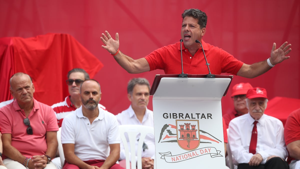 Picardo carga contra Albares y pone «en el tejado de España» el pacto sobre Gibraltar