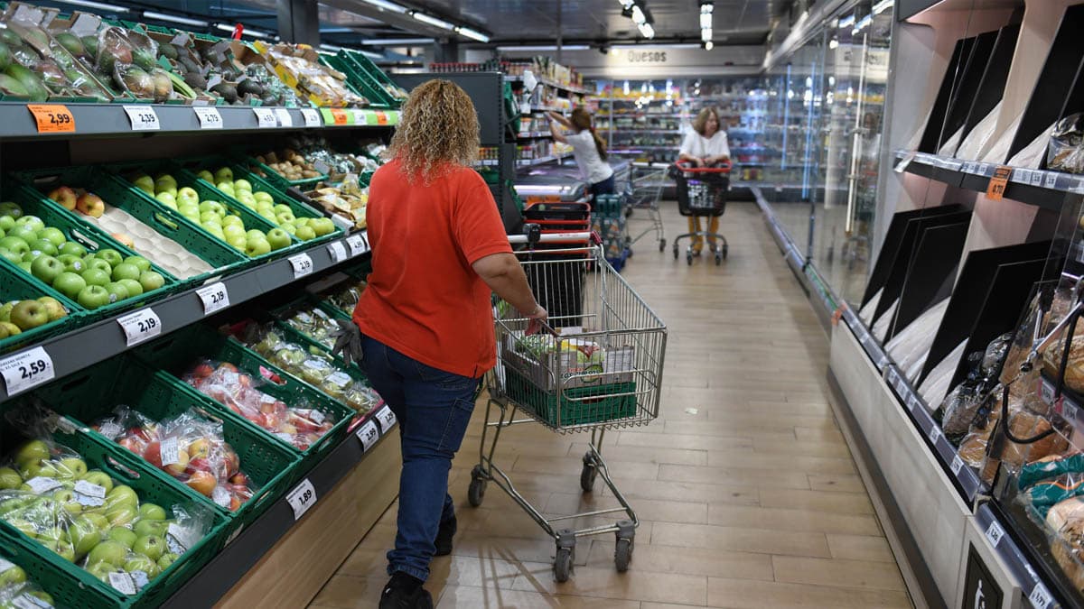 La inflación se mantiene en el 3,5% en octubre y la subyacente sigue por encima del 5%