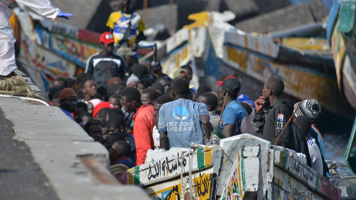 Rescatan a 549 inmigrantes en aguas cercanas a El Hierro y Tenerife